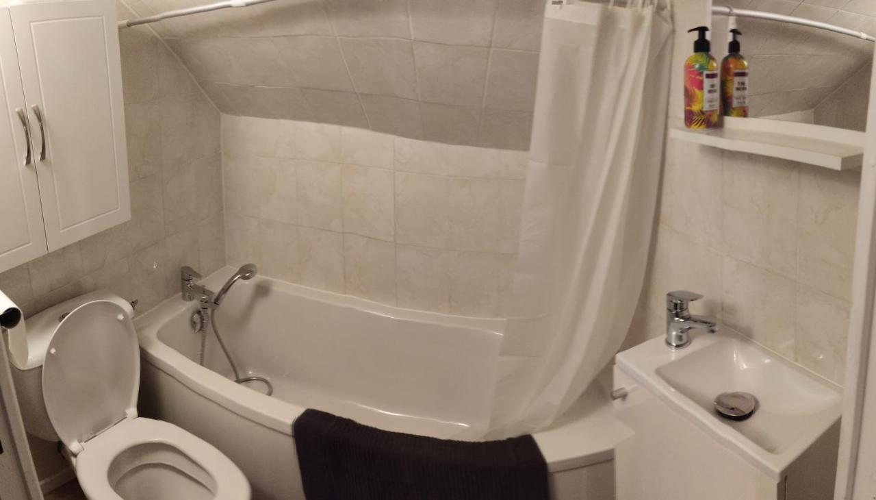Appartement Cosy Plein Centre Conches-en-Ouche 외부 사진